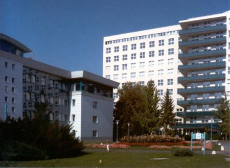A Szent Lázár Megyei Kórház épülete A Szent Lázár Megyei Kórház