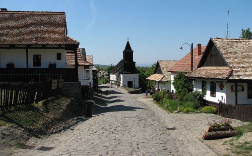 Hollókő is kapott a fejlesztésekből