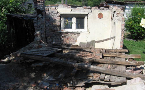Komoly lakhatási problémák a romáknál
