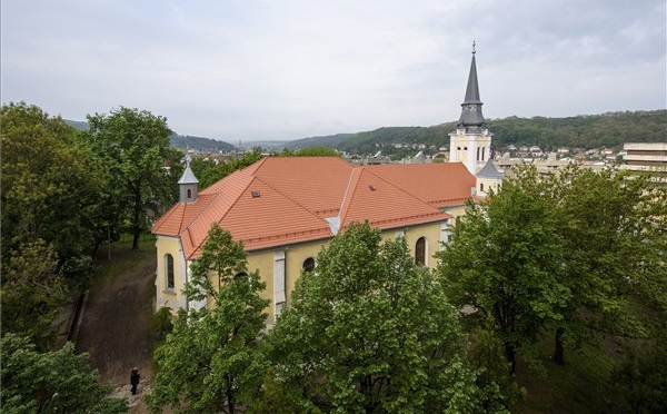 Összefogásból újult meg a salgótarjáni főplébánia temploma