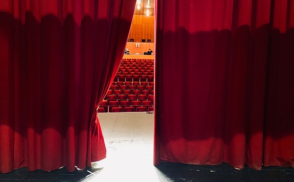 Hat premiert mutat be a Zenthe Ferenc Színház